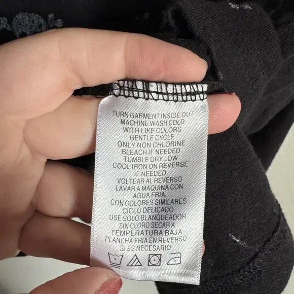 Y2K Twisted Courtesy Black White Skull T-Shirt Juniors XXL 19 y2k skull grunge - Picture 9 of 11